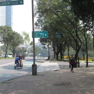 Banqueta Reforma